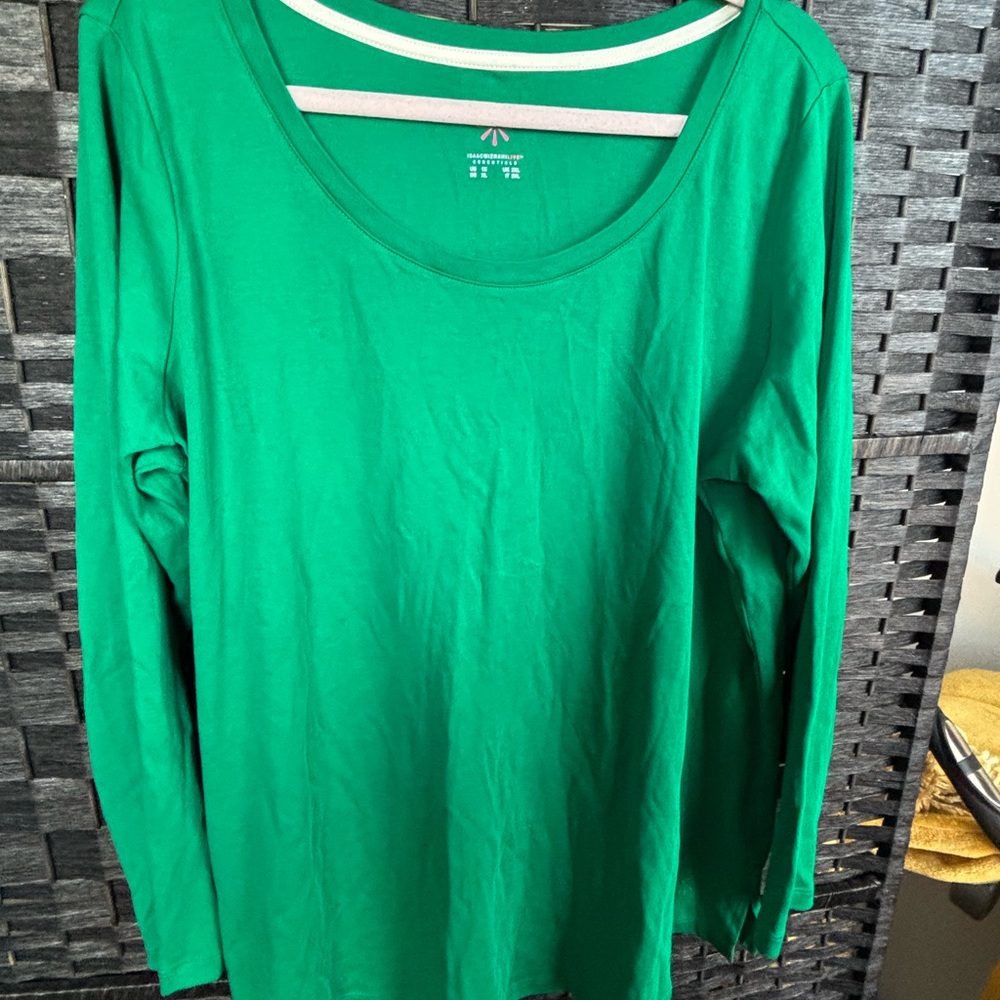 Isaac Mizrahi Vibrant Green Long Sleeve Tee